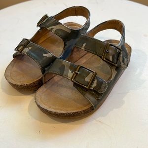 Cat and Jack Camo Boys Sandals Toddler Size 7